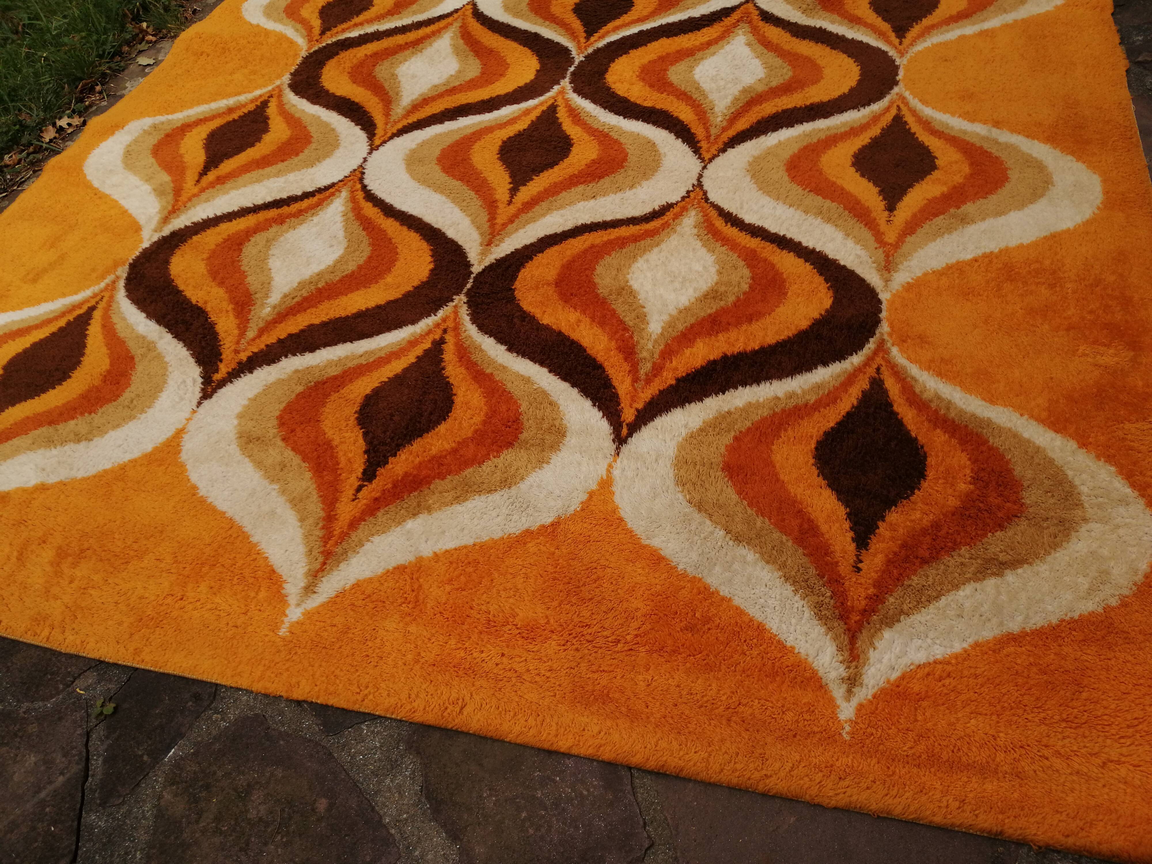 Vintage carpet 200x260cm