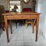 Bureau pieds fuseaux