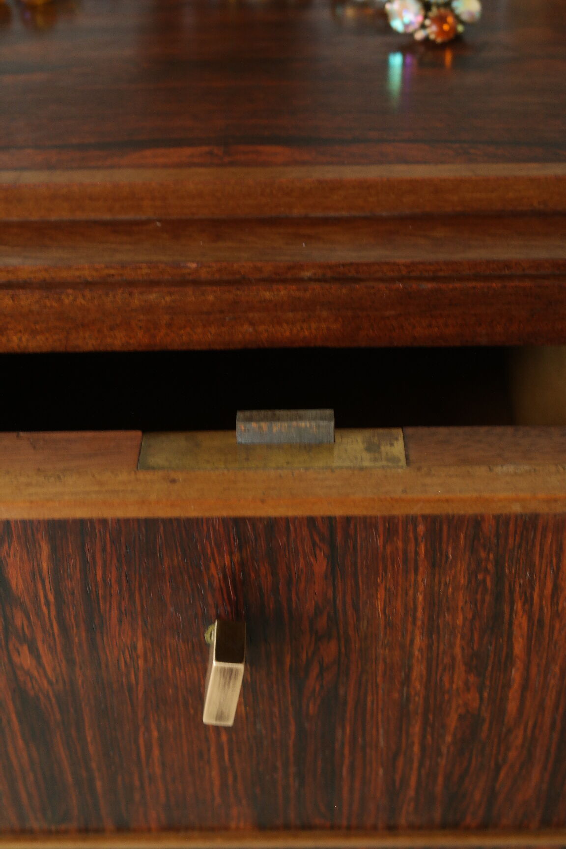 Commode art déco en palissandre et acajou