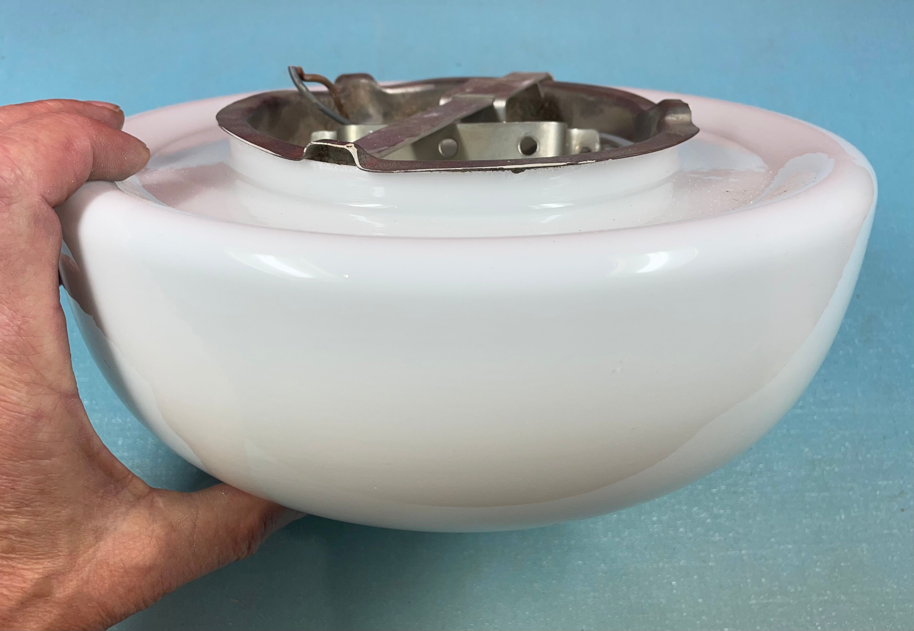 Old globe ceiling lamp 24 cm diameter h 9 cm