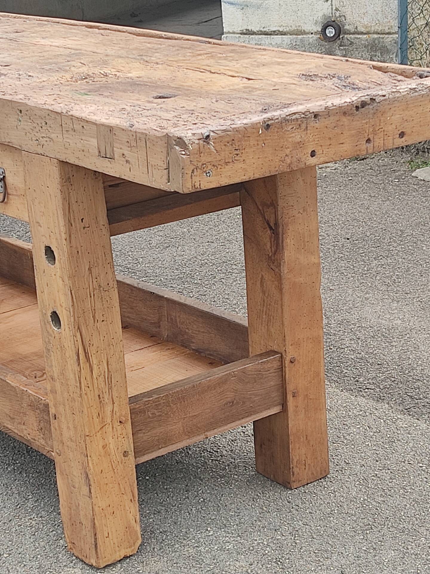 Established carpenter's workshop Ok
