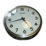 Pendulum of the post 80s