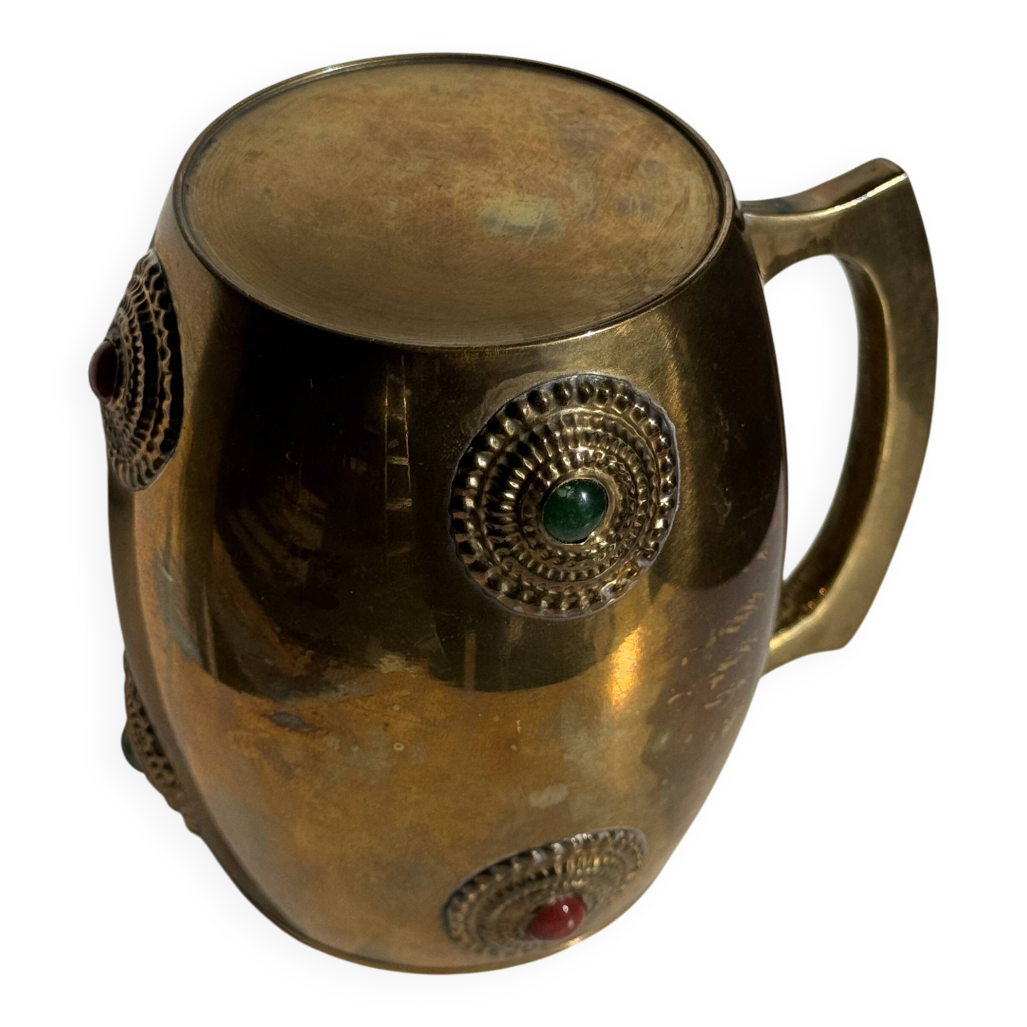 Mug en métal doré indien incrusté de pierres H11 D7
