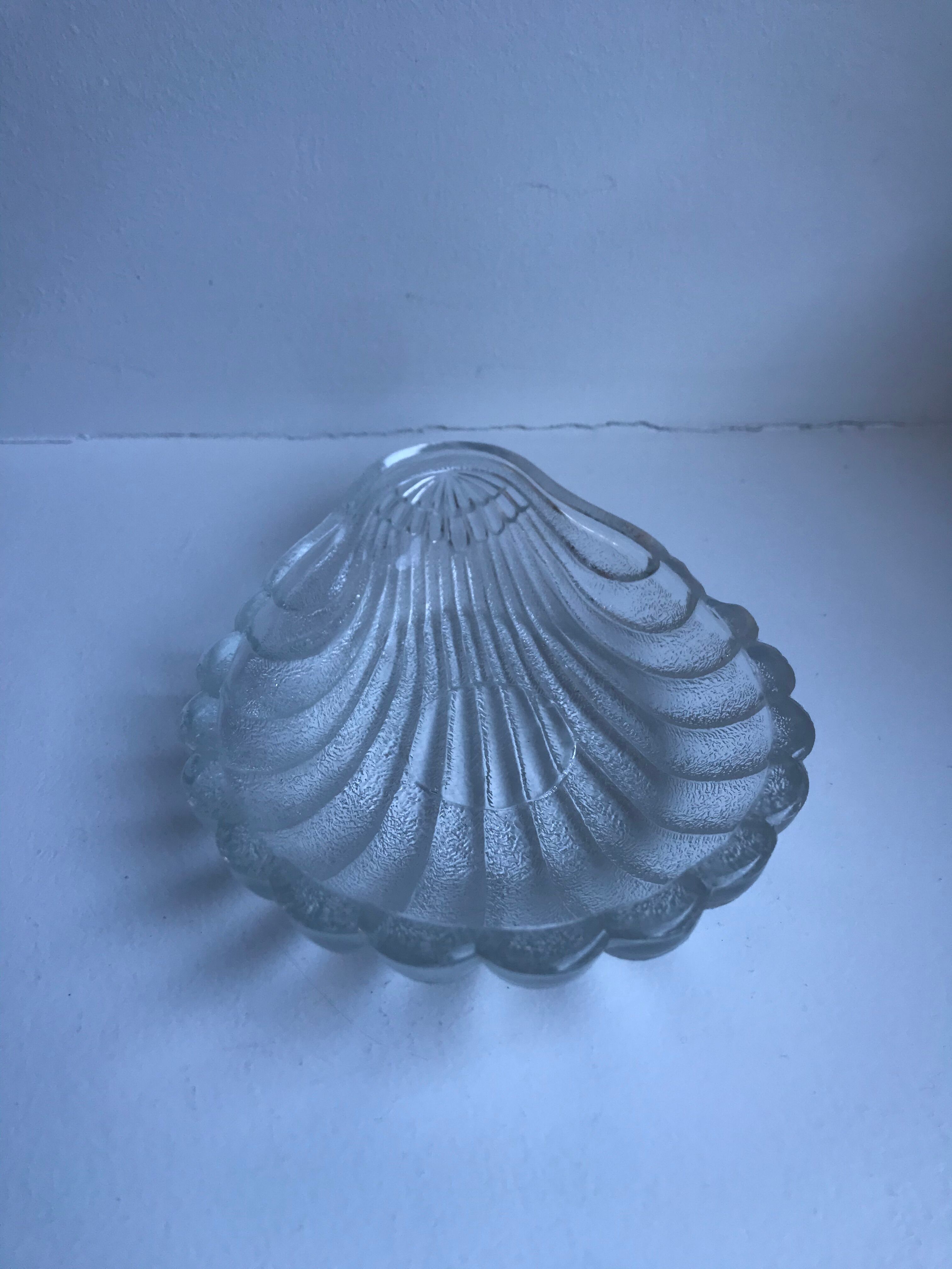 Glass shell pouch tray 70s