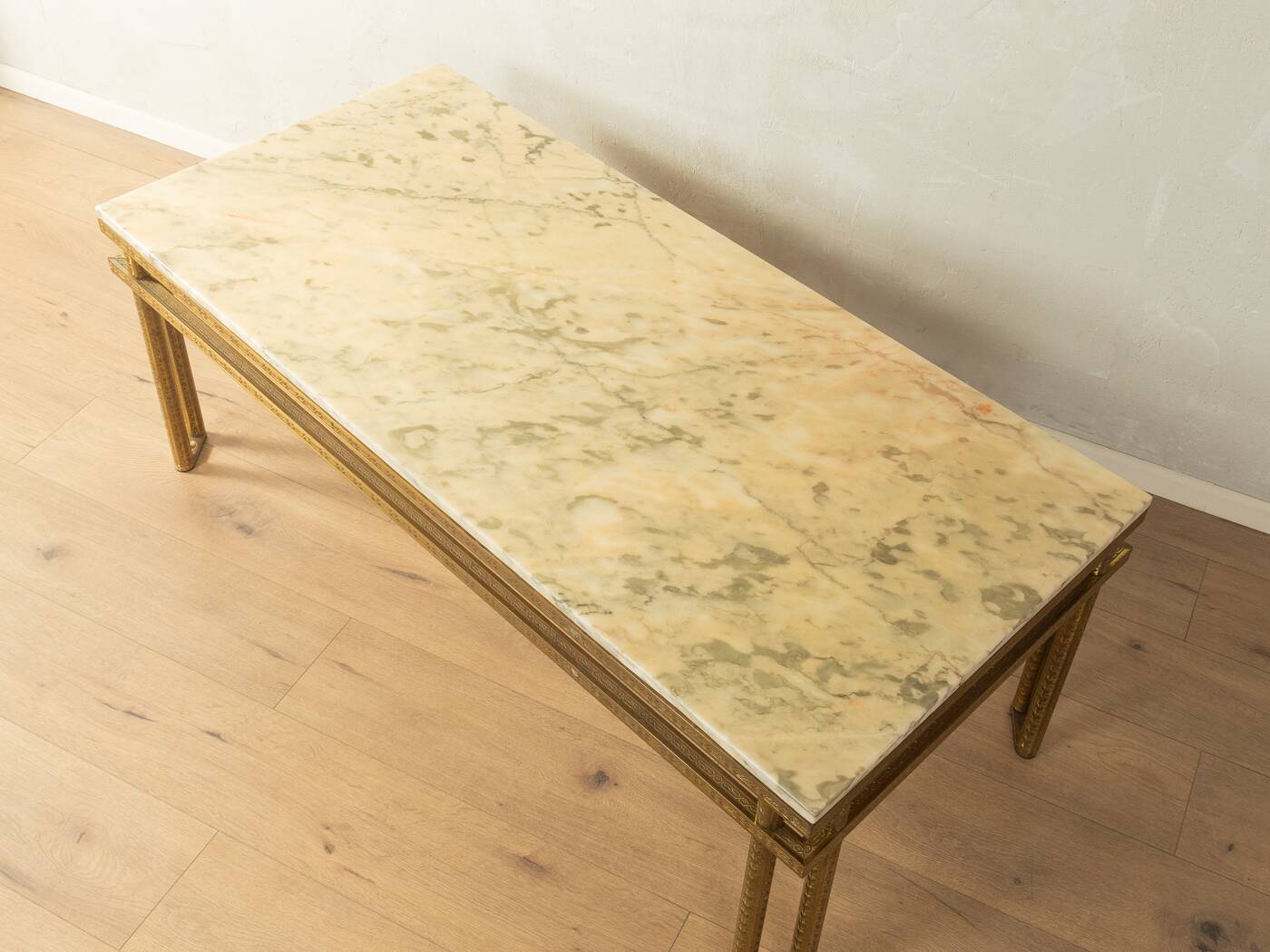 Elegant Hollywood Regency coffee table, marble and brass, 1970s