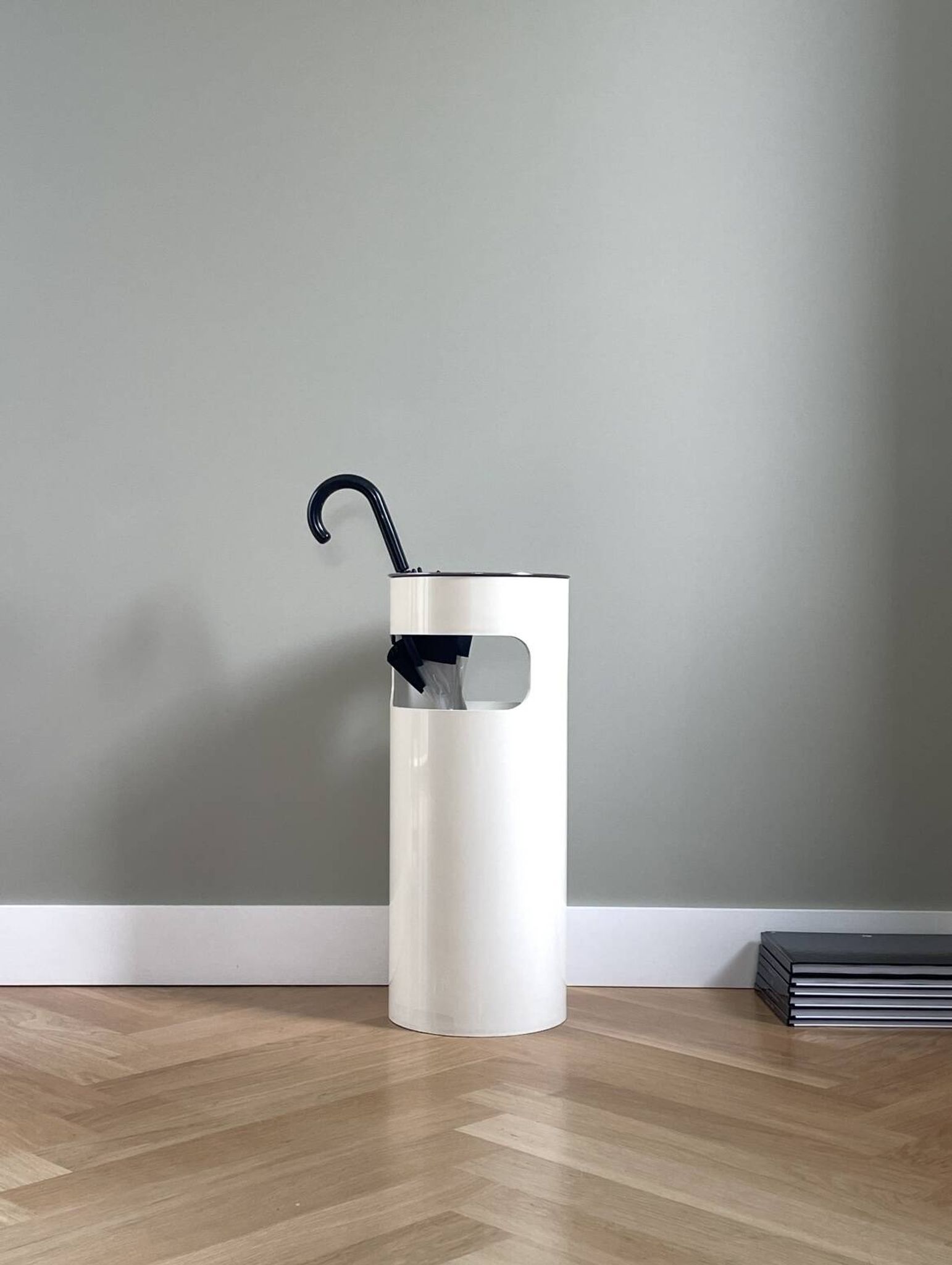 Umbrella stand by designer Gino Colombini for Kartell (model 4610-50)