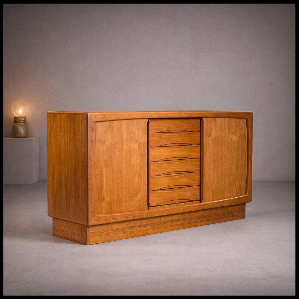 Mid-century Danish teak sideboard from Dyrlund, 1980s