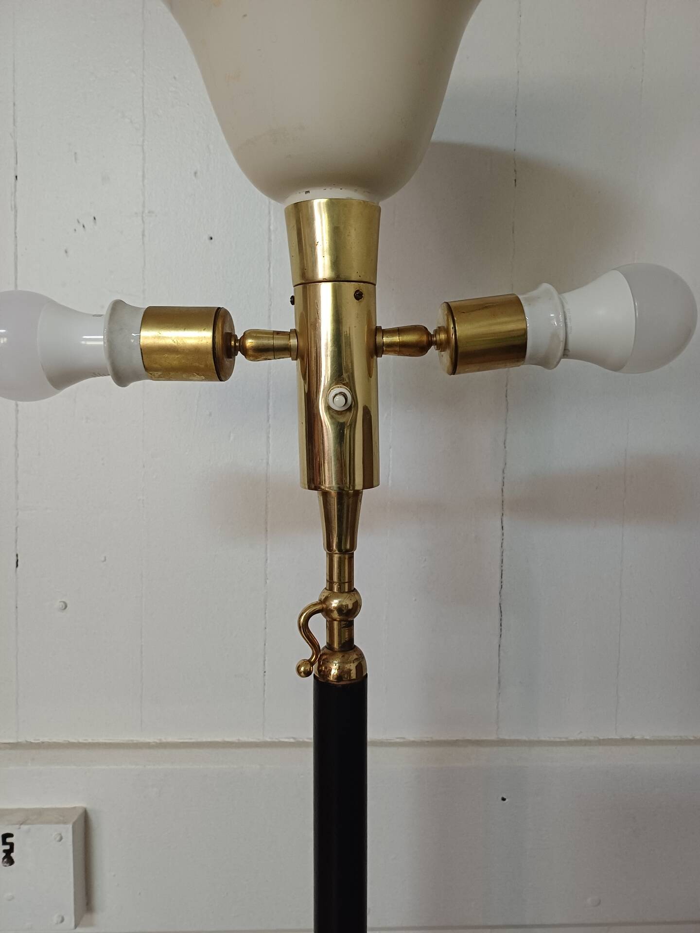Gino Sarfatti floor lamp model 1025 Arteluce