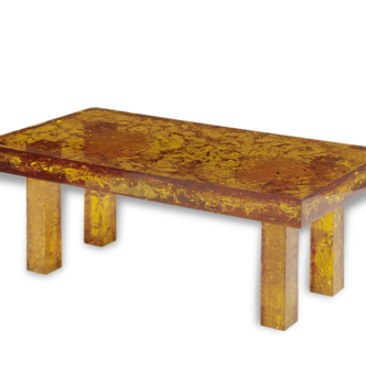 Coffee table in resin fractable