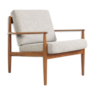 Armcahir by Grete Jalk for France and Søn 1960