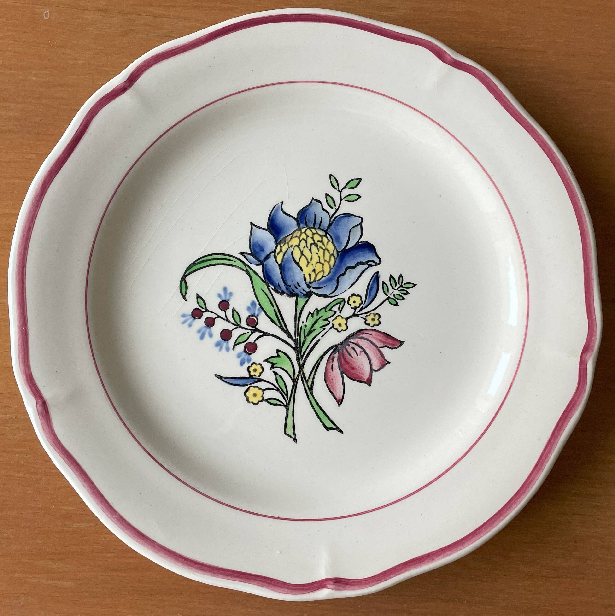 6 old flat plates in Gien earthenware