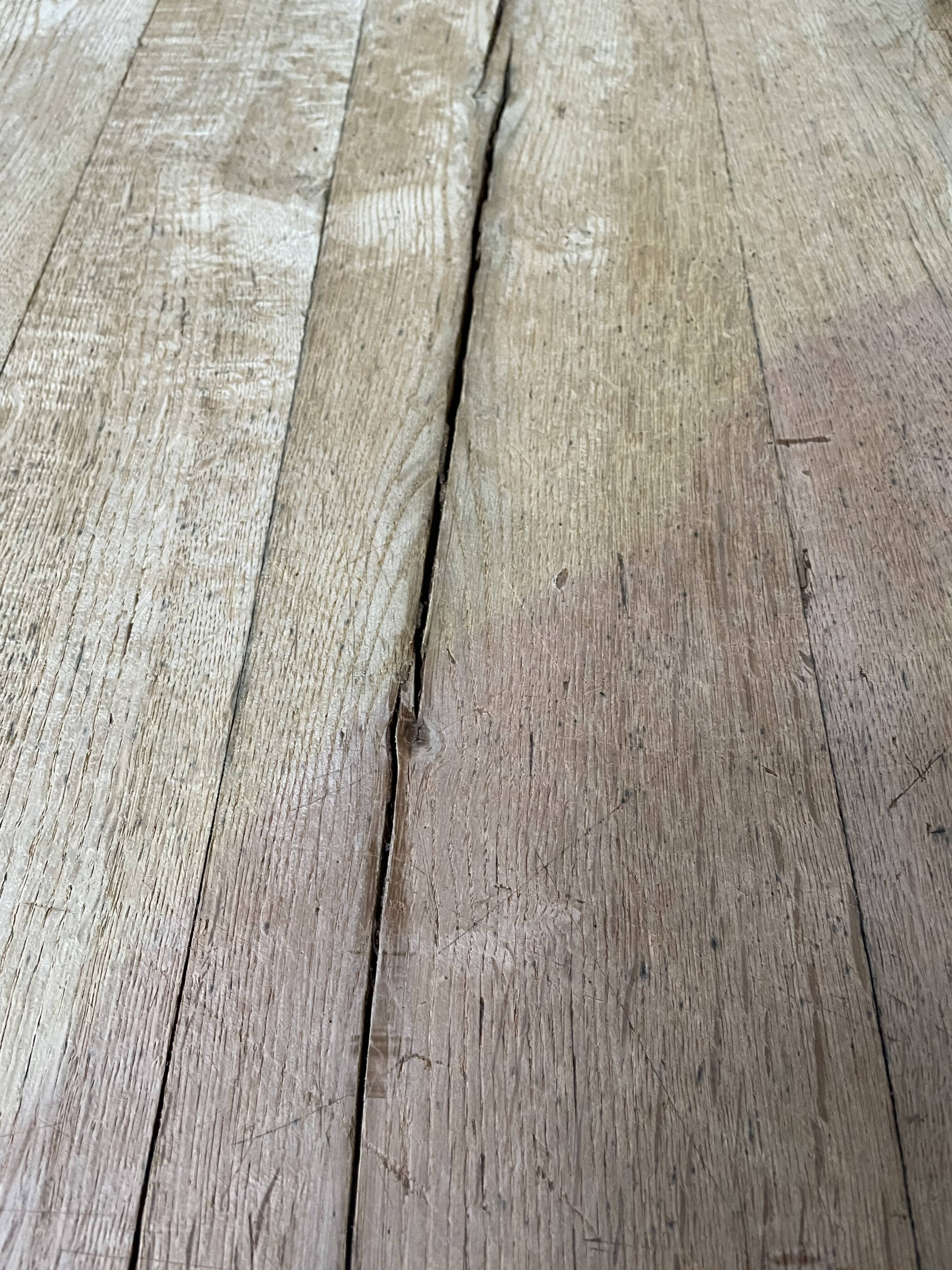 Solid oak farmhouse table with bleached aero erased interscrib