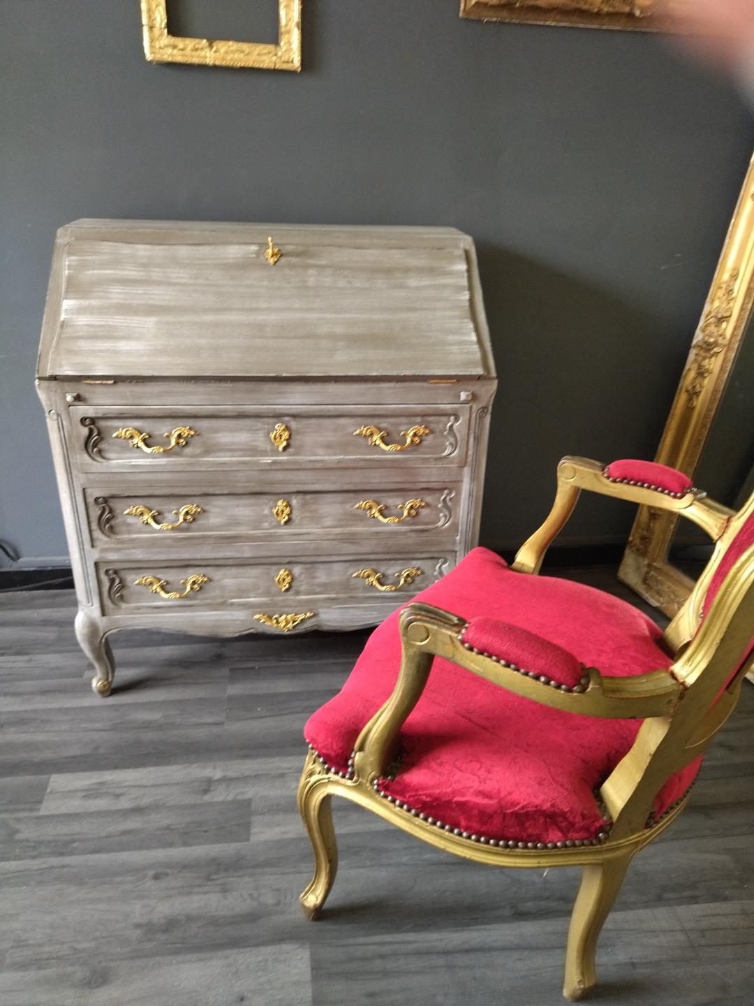 Louis XV style skate secretary