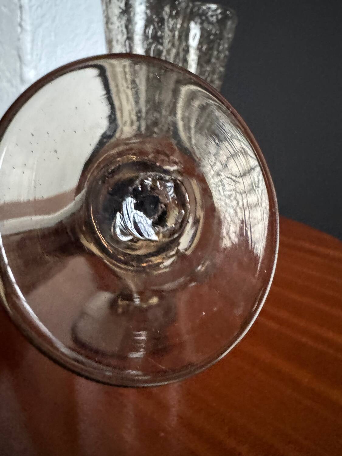 Champagne flutes bubble glass Biot