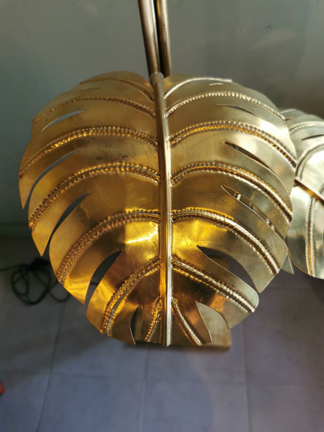 Solid brass plant-shaped floor lamp
