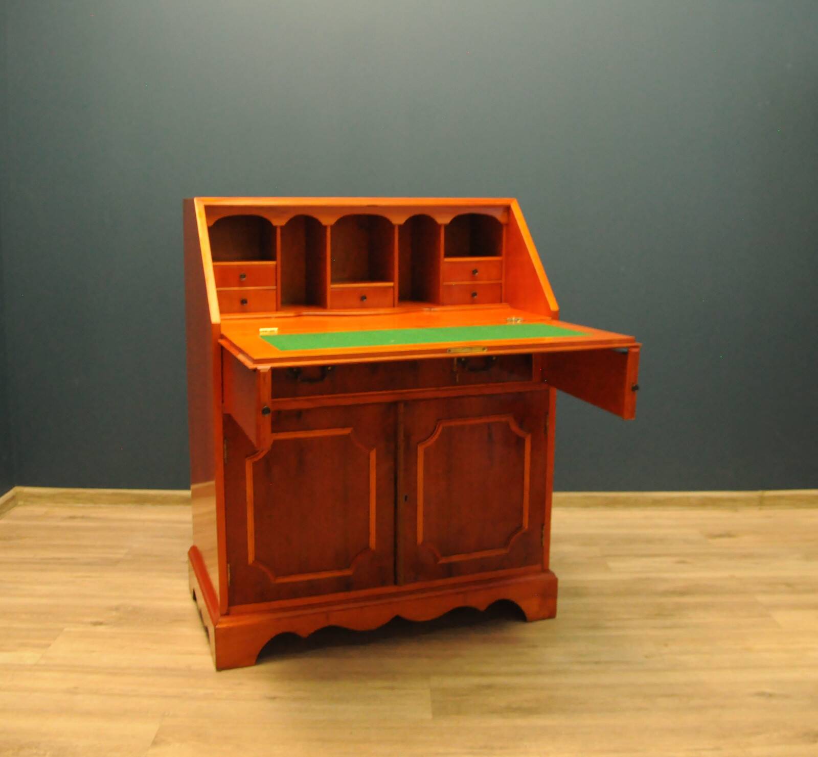 Bureau secrétaire Mobel Franz W.Allemagne