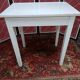 Table d'appoint vintage en bois avec tiroir