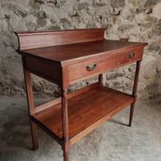 Console en acajou antique avec tiroir et étagère, table de service française, vers 1900