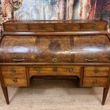 Bureau à cylindre de centre en noyer, époque Louis XVI