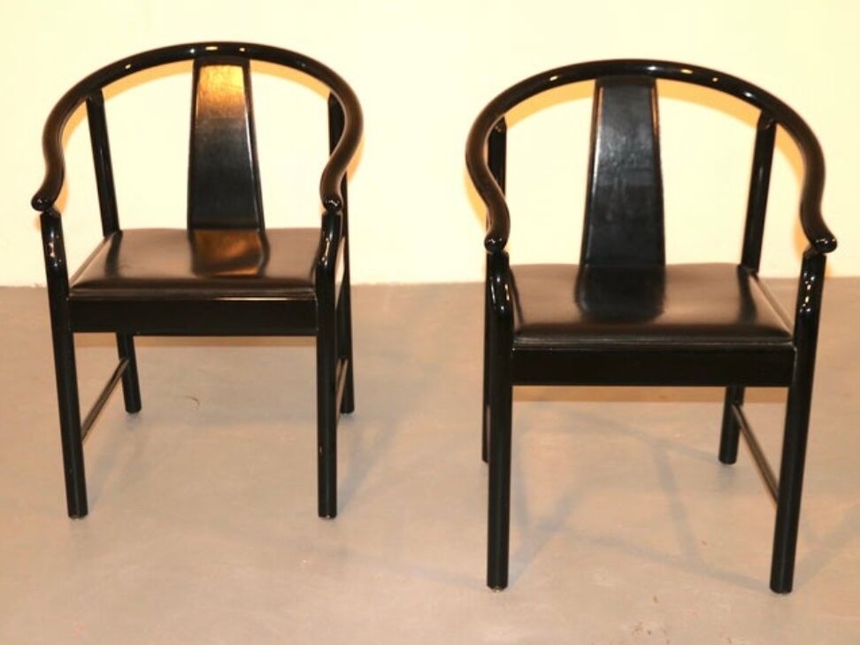 Set of 5 black lacquered leather dining chairs similar to China Chair Wegner
