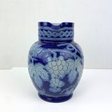 Pitcher in Alsace sandstone - vine theme - grape pattern
