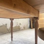 Table de ferme noyer plateau pivotable à allonges