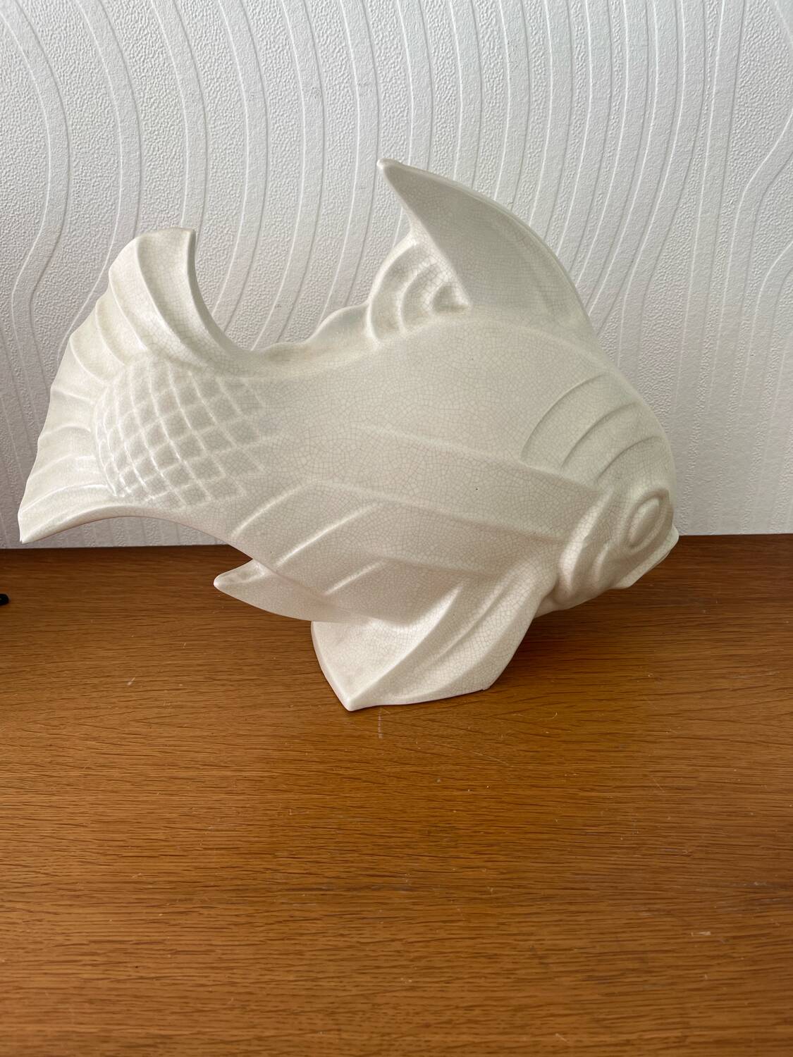Cracked ceramic fish circa 1930 art deco on Jan