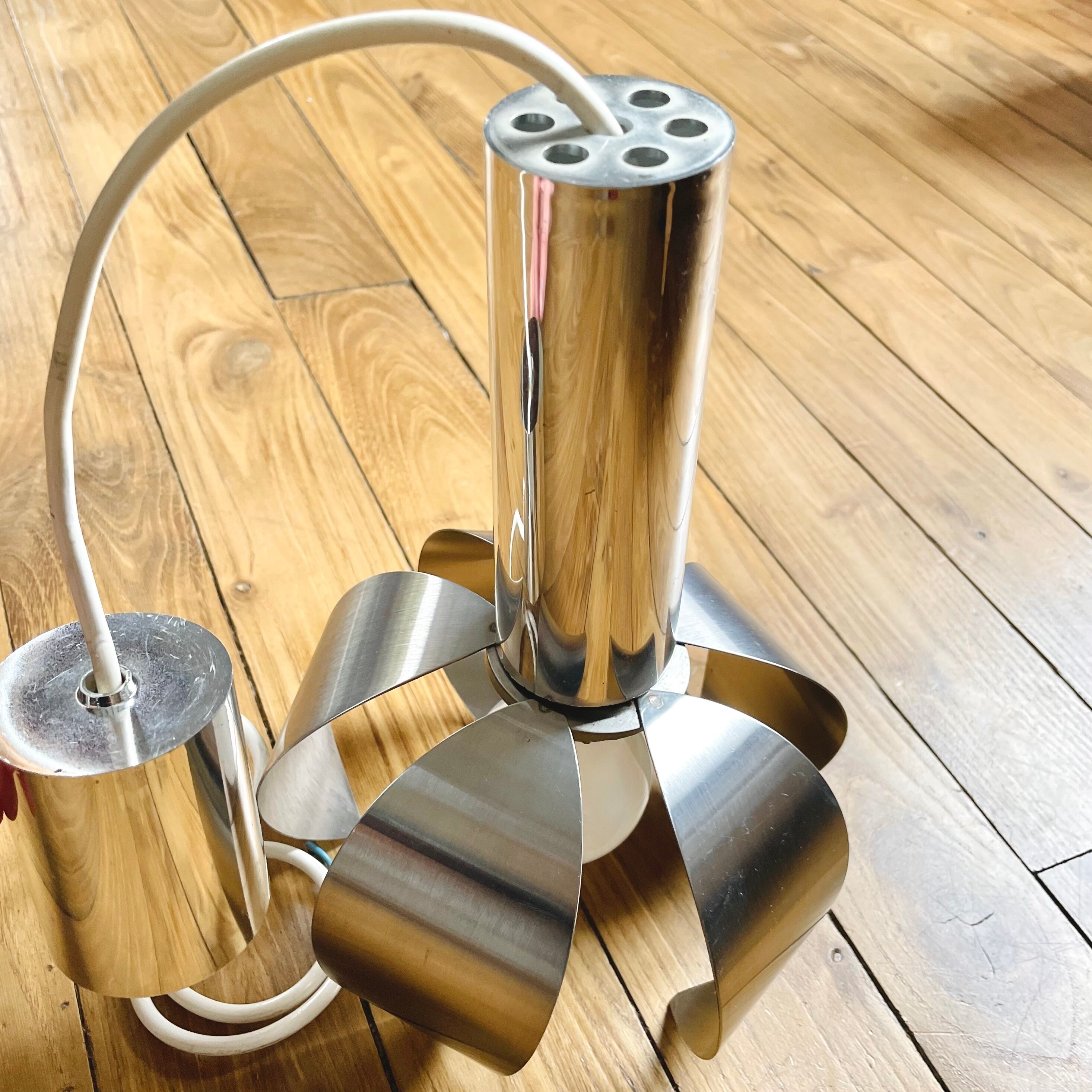 Brushed steel flower suspension