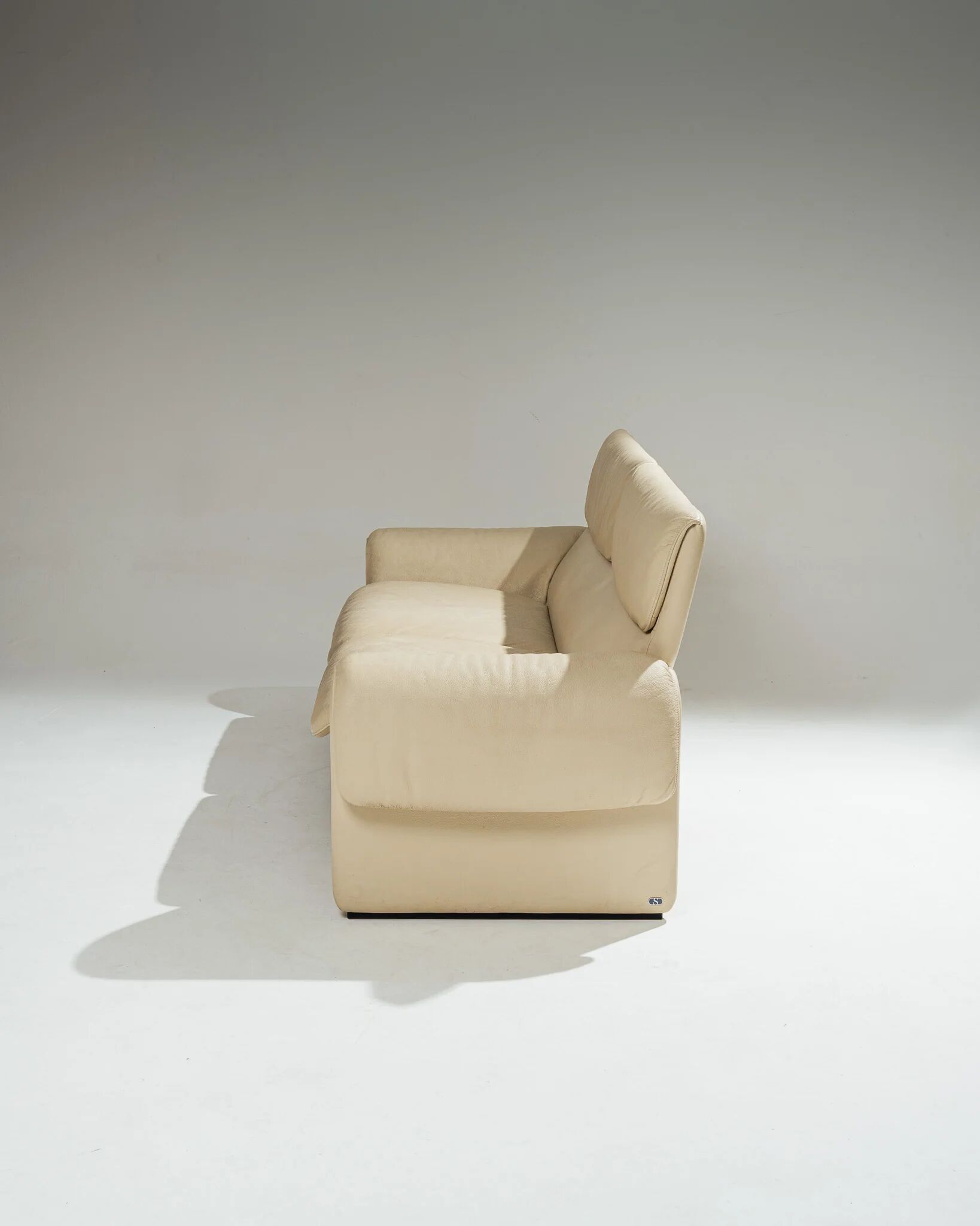Leather sofa 'DS 2011', De Sede, 1980s