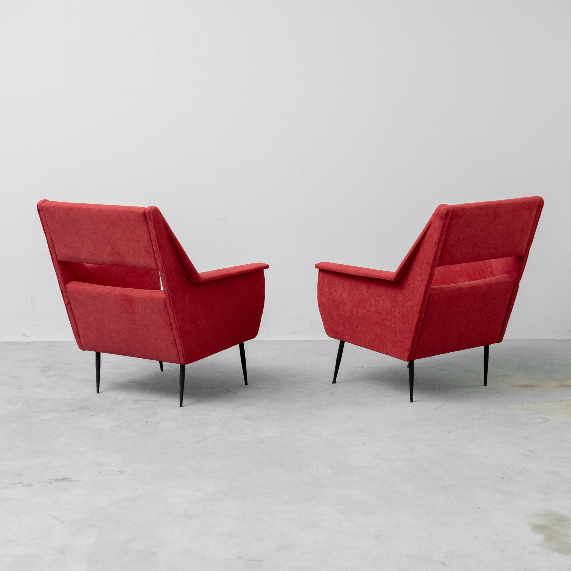 Pair of vintage red armchairs with armrests – 1960s/70s