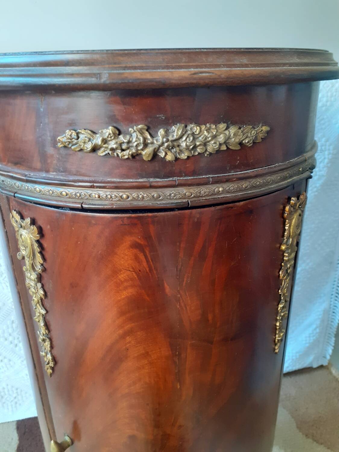 Empire mahogany bedside table called somno