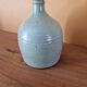 Vase, bouteille, soliflore en grès émaillé vert, Fred Ferry
