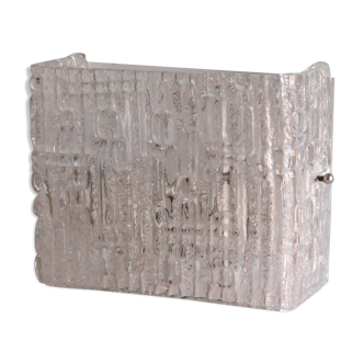 Brutalist wall lamp in iced glass, 1970