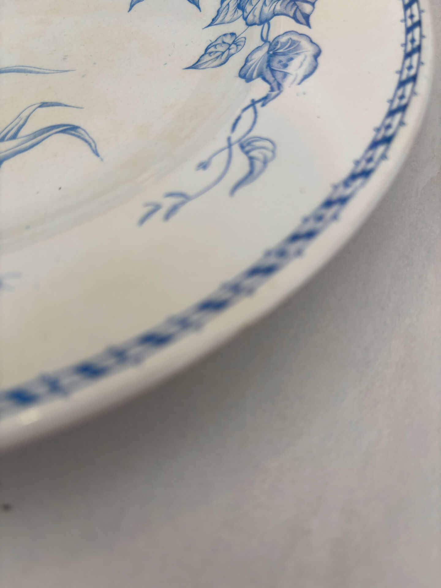 Old flat plate, light blue ironstone, HB Choisy-le-Roi model.