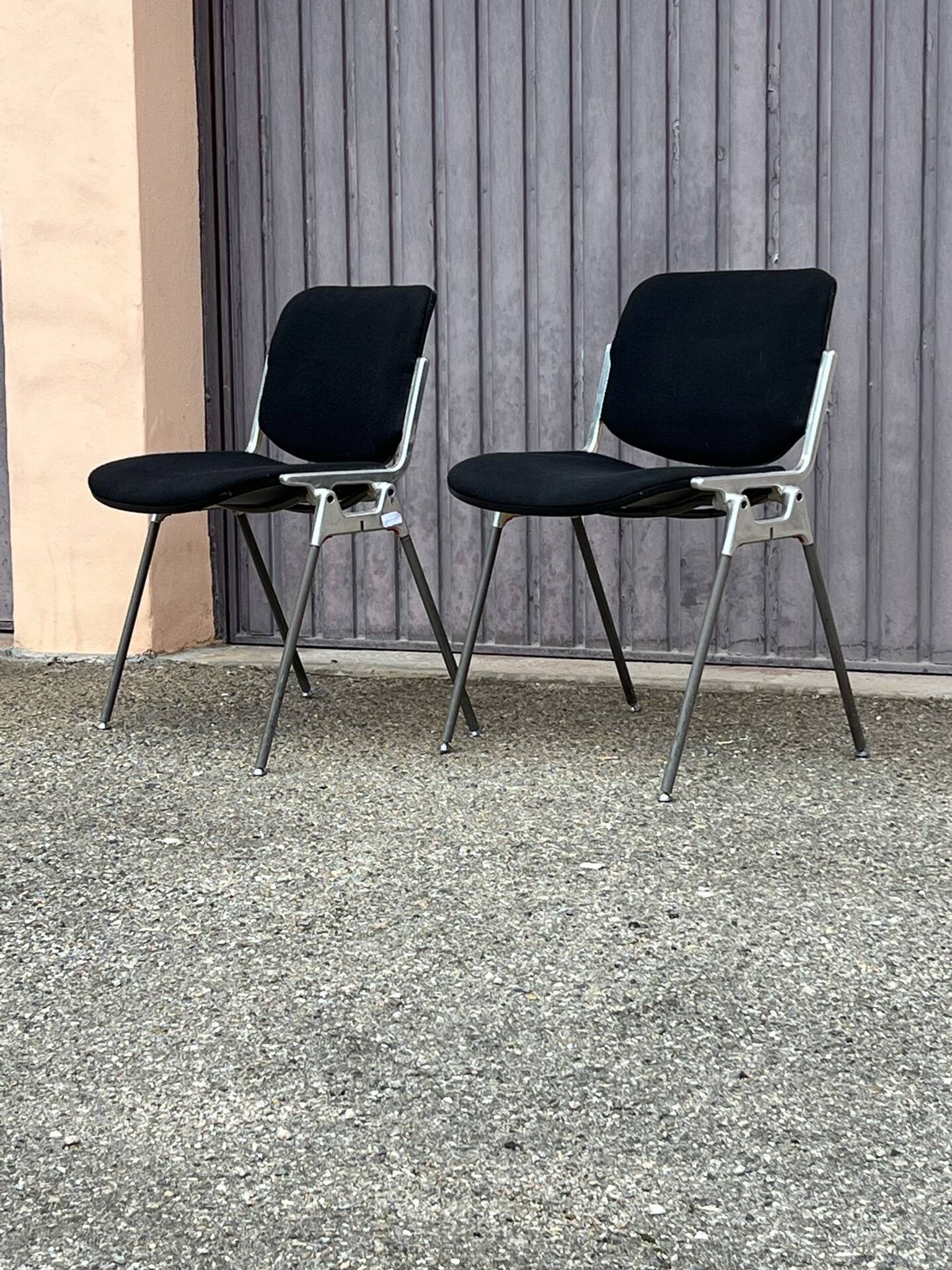 Paire de chaises design DSC Castelli signées Giancarlo Piretti Italie