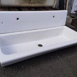 School sink, factory