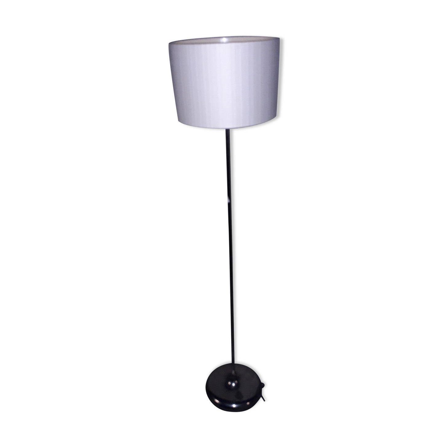 Floor lamp metal design