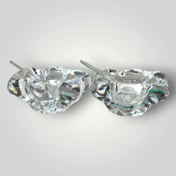 Paire de salières en cristal et cuillère en verre signées Daum Cristal