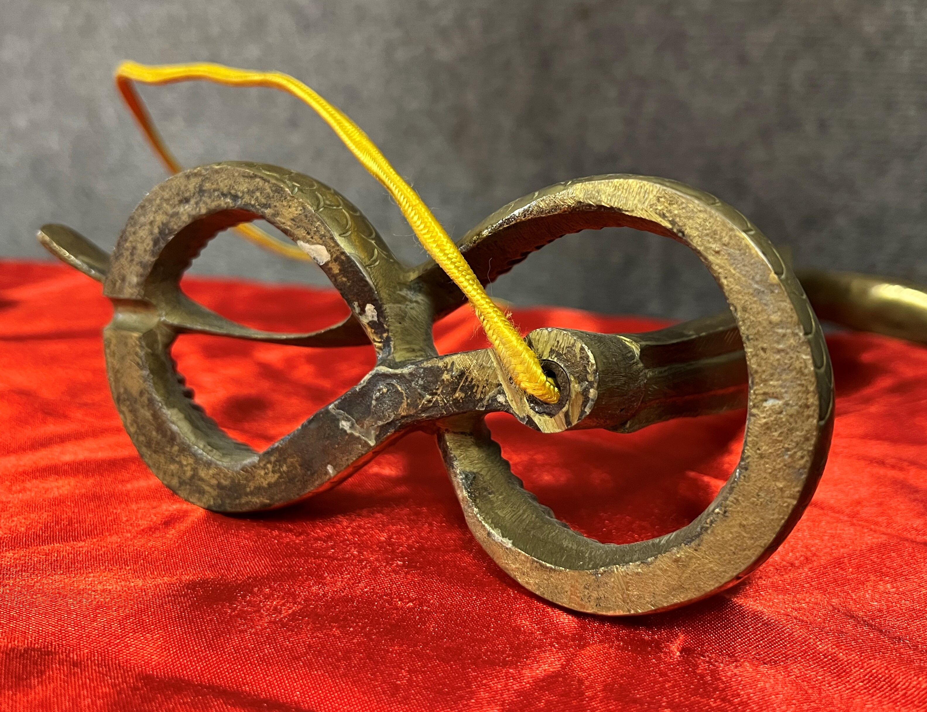 Pair of cobra lamps in gilded bronze