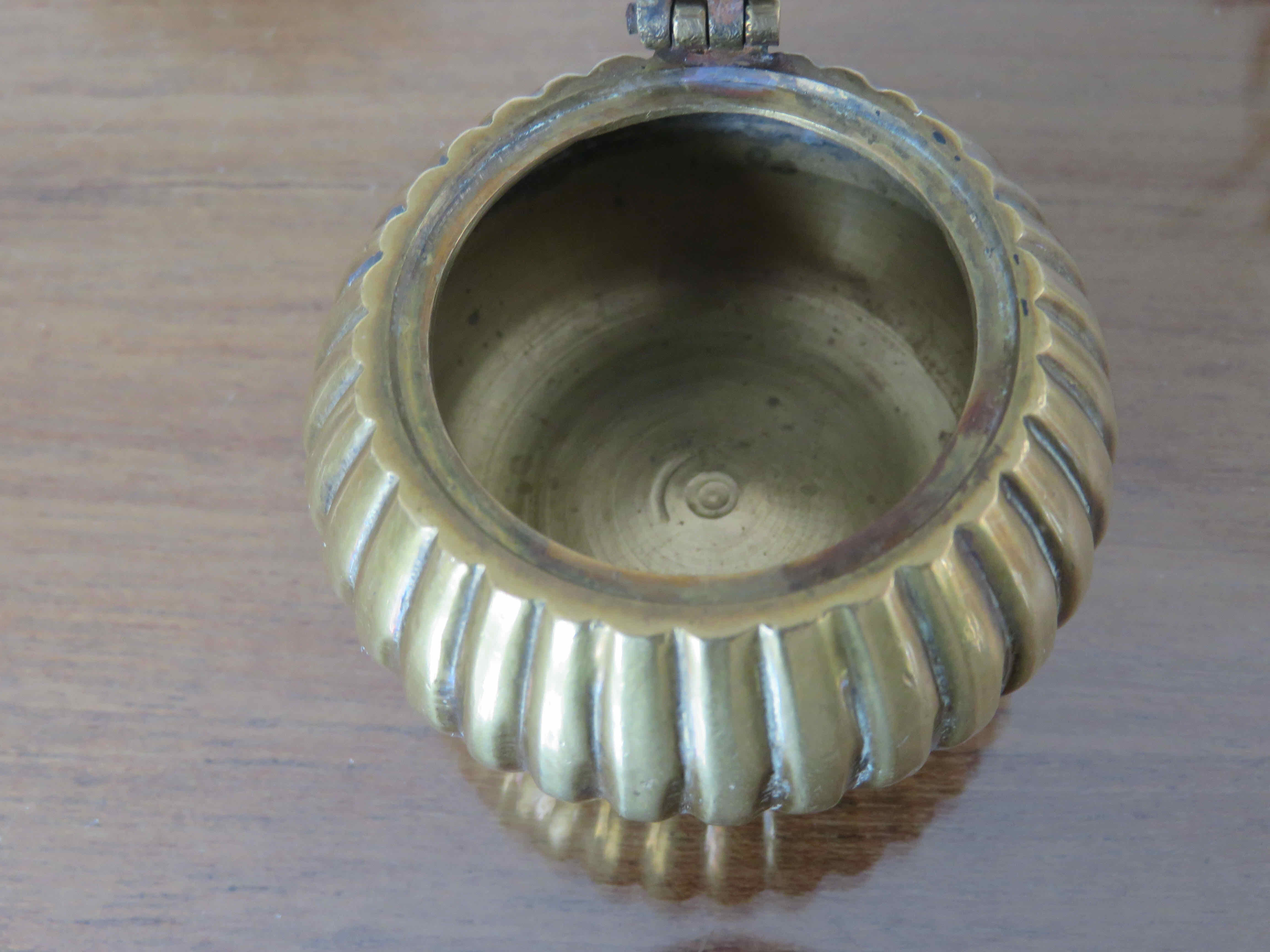 Brass pocket ashtray 60s 70s