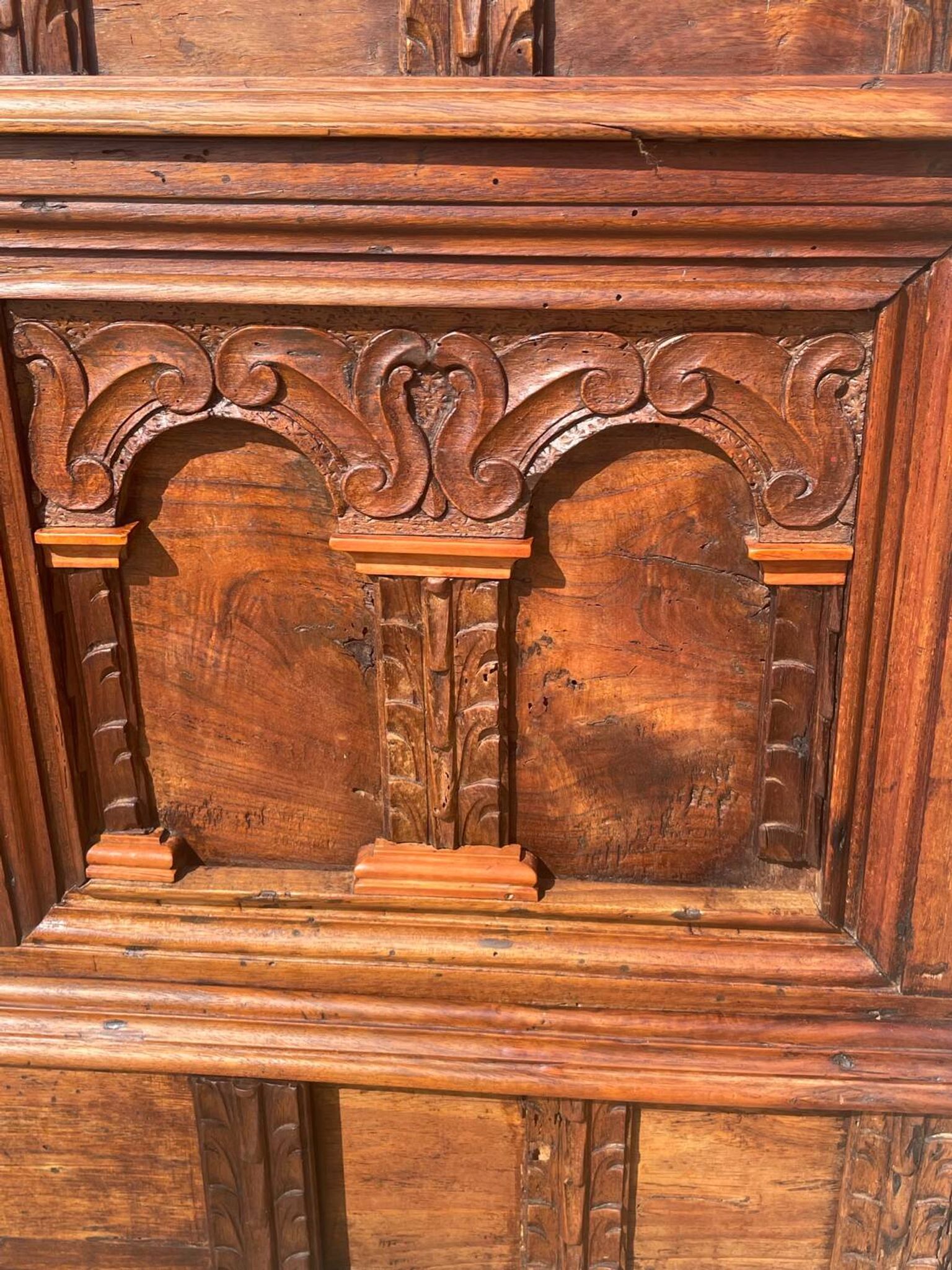 Magnificent walnut chest from the 17th century.