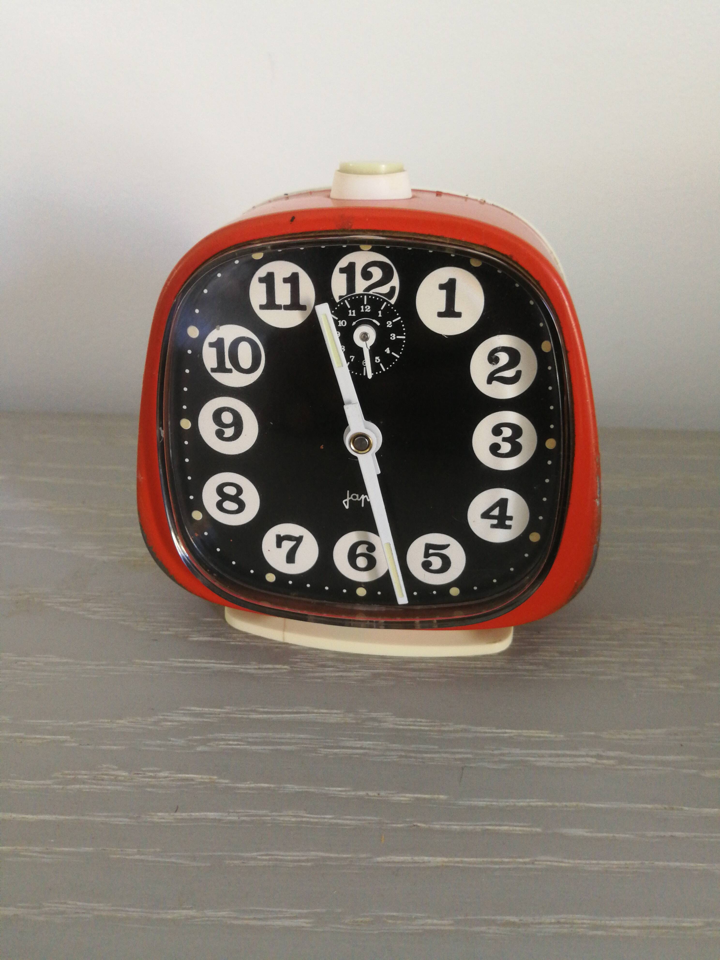 JAPY alarm clock