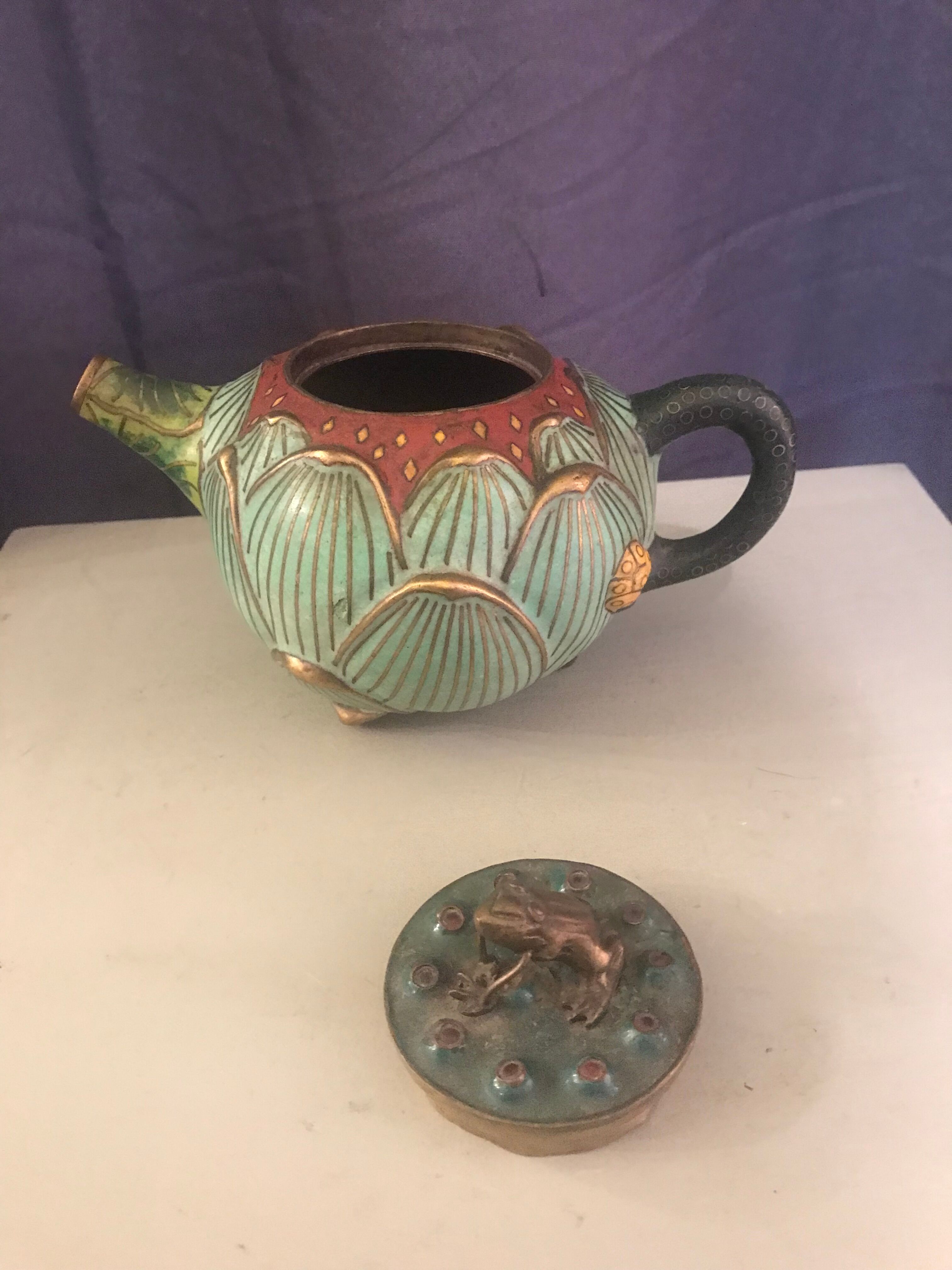 Cloisonnée tea in the shape of lotus flower