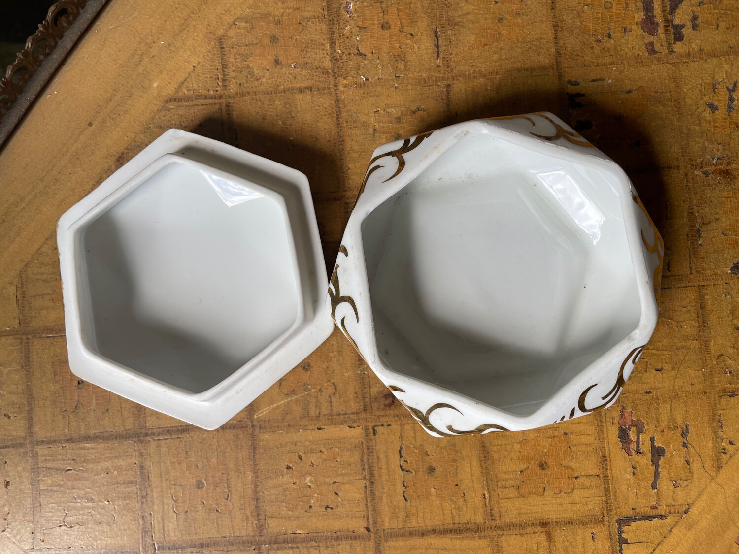 Candy box porcelain art Limoges