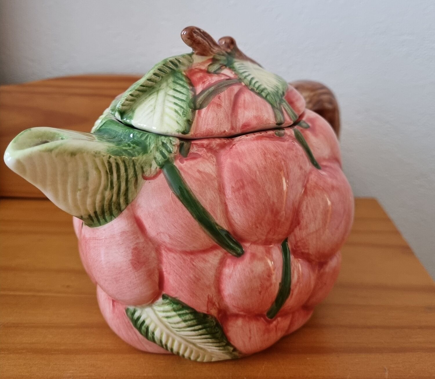 Teapot in Slip Very good condition