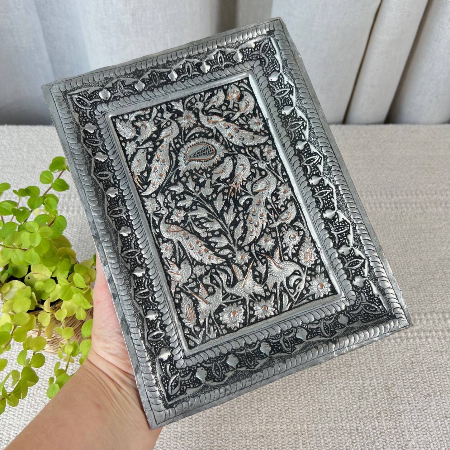 “Birds” embossed metal pocket tray