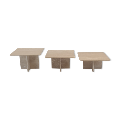Set de 3 tables d’appoint en travertin italien, années 1980