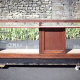 Store window counter, art deco showcase counter, collection showcase, interior decoration