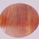 Round flap table