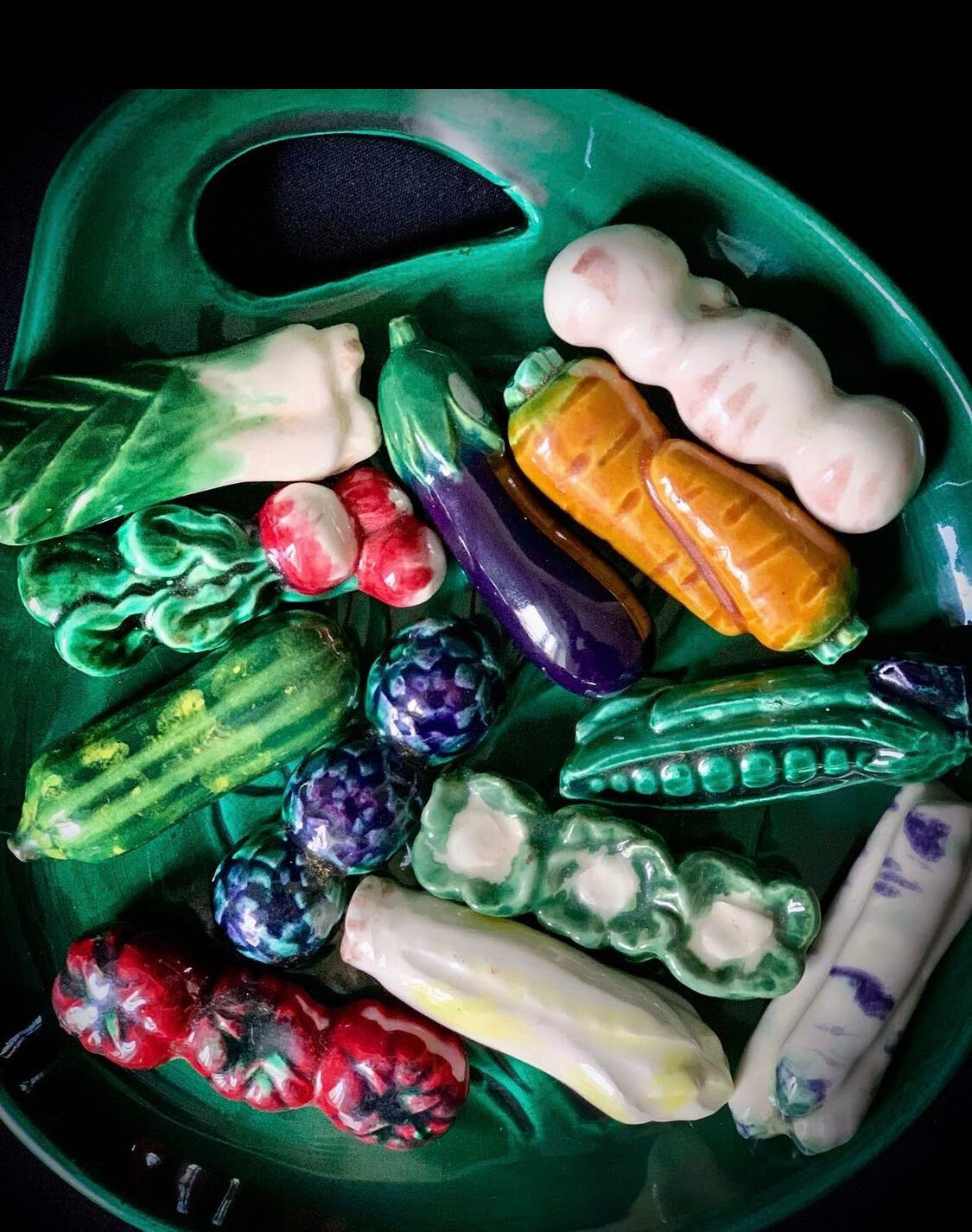 Vegetable knife holder service